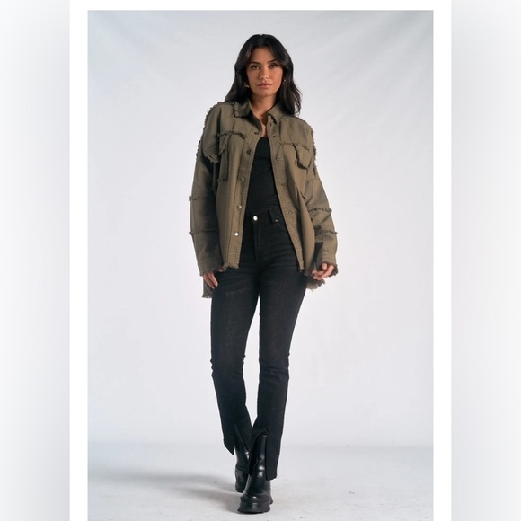 NWT Elan Dawn All You Need Is Love Distressed Jacket/Shacket Olive Green Medium - Picture 4 of 10
